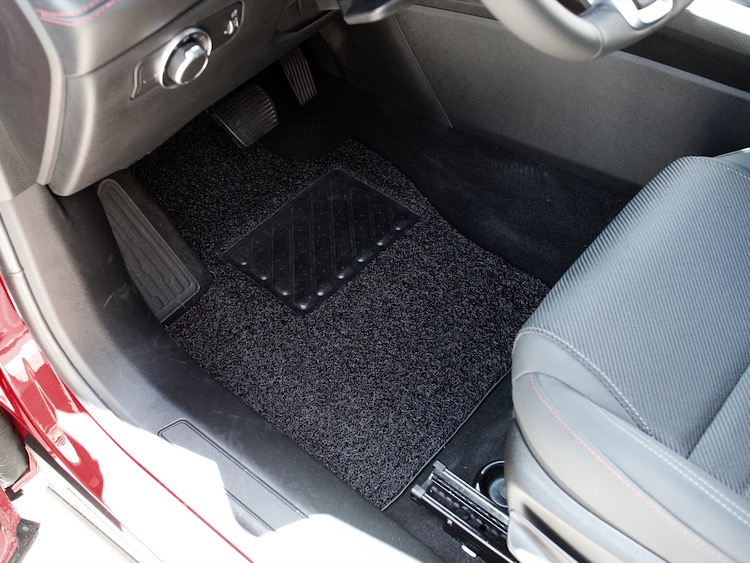 Dodge Hornet Floor Mats - All Weather - Rubber Woven Carpet - Front Set - Black 